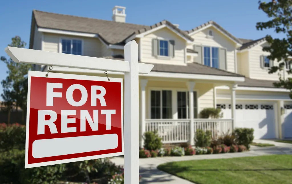 Estancias largas vs. rentas vacacionales: ¿cuál es la mejor opción para tu inversión inmobiliaria?